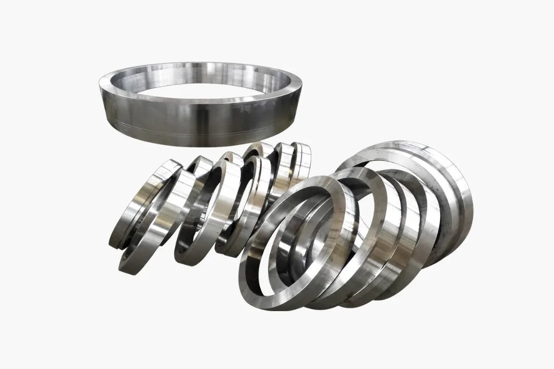 Bainitic steel grinding ring for Raymond mill grinding applications in cement production.