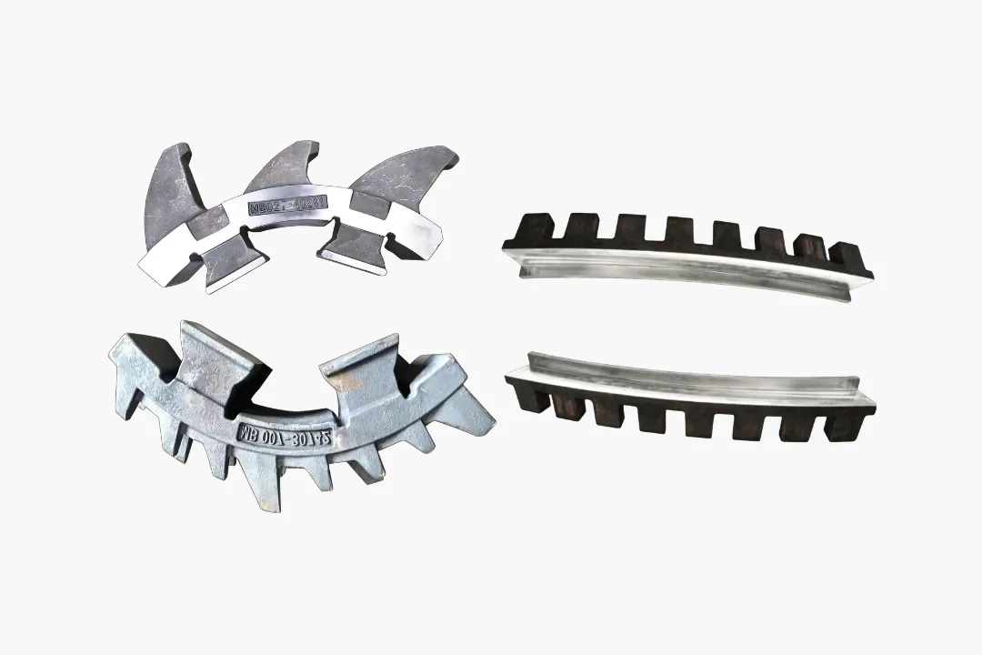 Bainitic steel and martensitic steel screen teeth for screening equipment