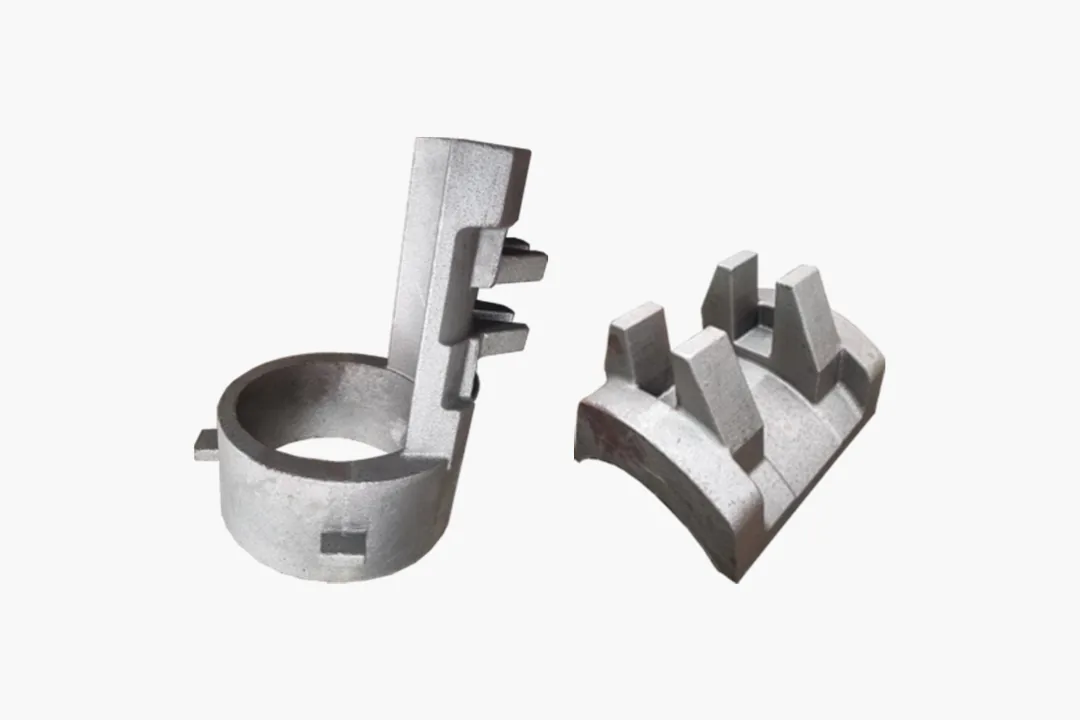 ZG35CrMo connecting plate casting for rolling mill structural assembly, produced with coated sand shell moulding.