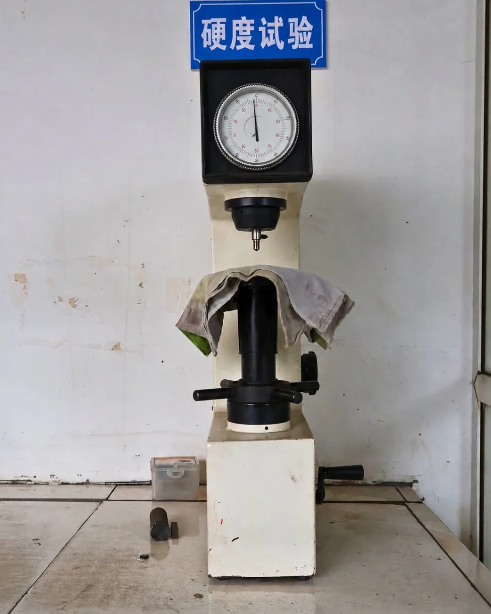 Hardness tester for Rockwell, Brinell and Vickers hardness measurement of castings.